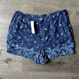 NWT Medium Miami Francescas Blue High Rise Flower Floral Shorts Side Zipper